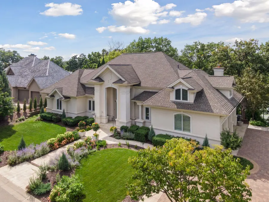 6314 Mcintyre Point, Edina, MN 55439 - Image #3