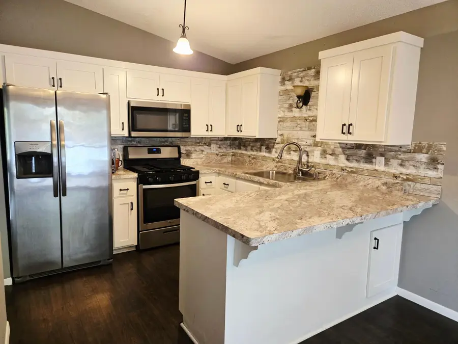 484 98th Lane Ne, Blaine, MN 55434 - Image #2