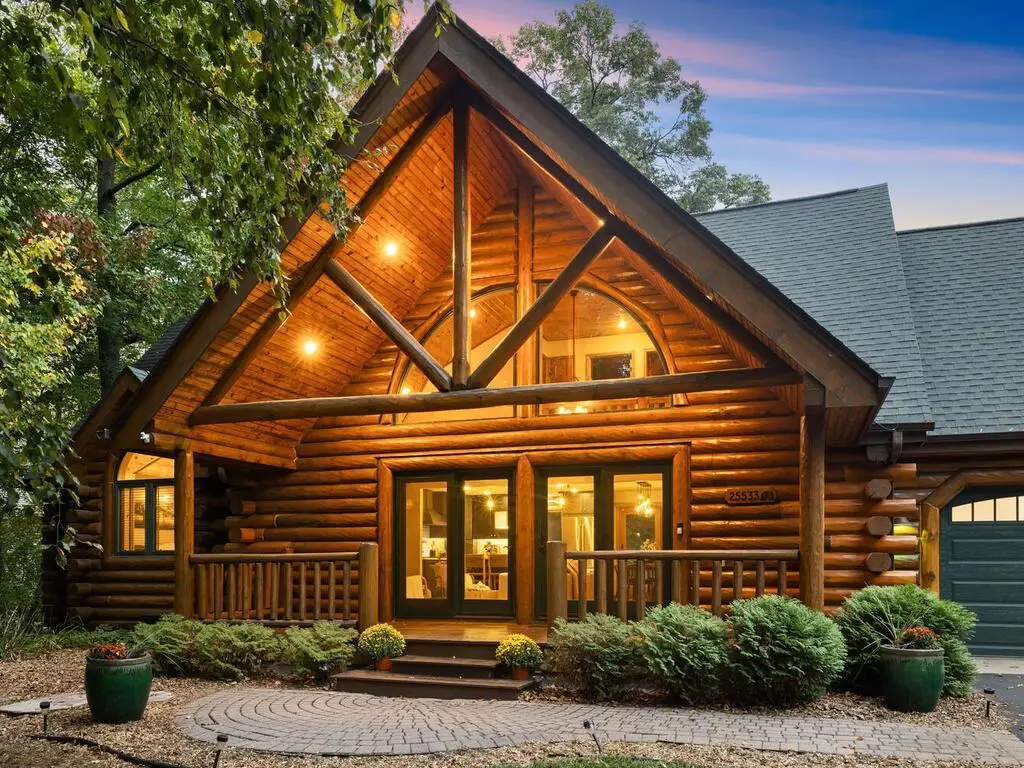 25533 Heritage Lane, Wyoming, MN 55092 - Image #1