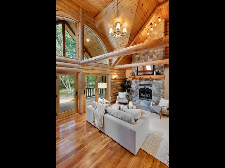 25533 Heritage Lane, Wyoming, MN 55092 - Image #3