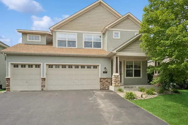 880 Drew Drive, Woodbury, MN 55129