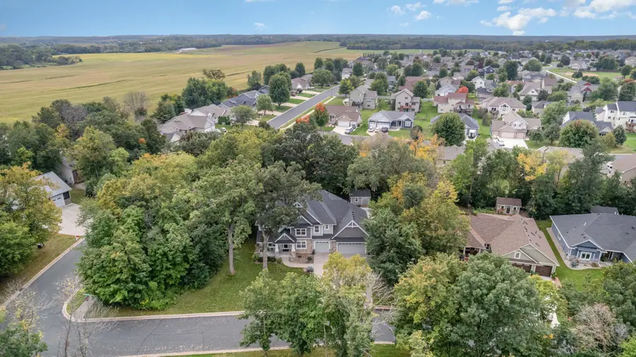 1410 Woodlands Court Se, New Prague, MN 56071 - #2