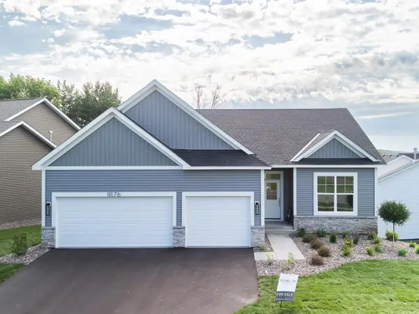 9176 62nd Street S, Cottage Grove, MN 55016