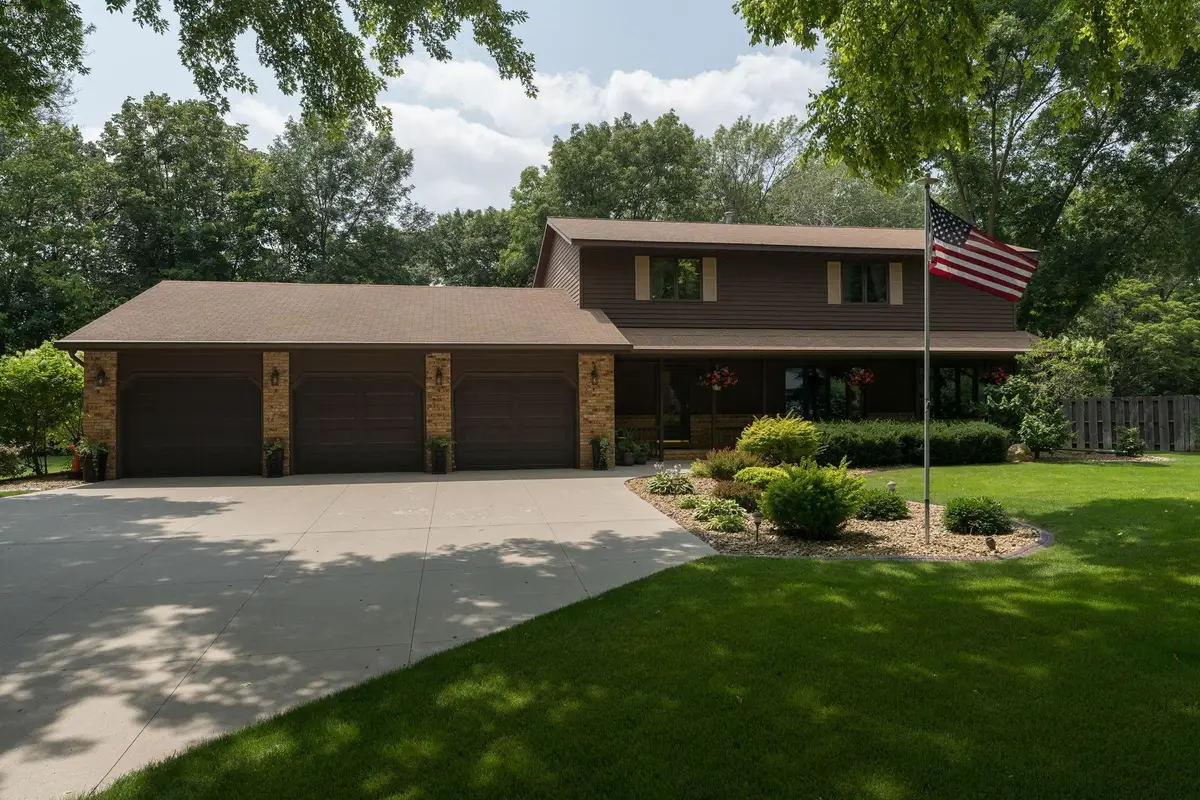 31 Holiday Court, North Mankato, MN 56003 - Image #1