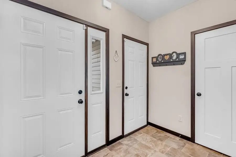 2560 County Road H2 W, Mounds View, MN 55112 - Image #3