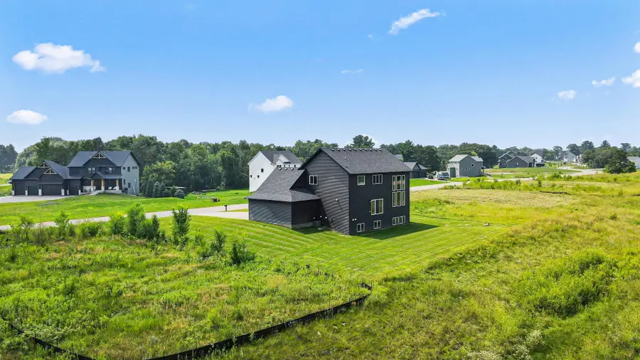 917 174th Avenue Ne, Ham Lake, MN 55304 - Image #3