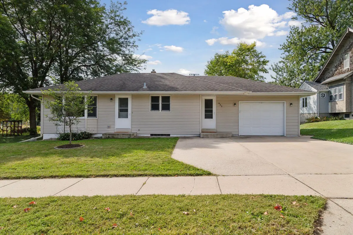 425 Elm Street W, Norwood Young America, MN 55368 - Image #1