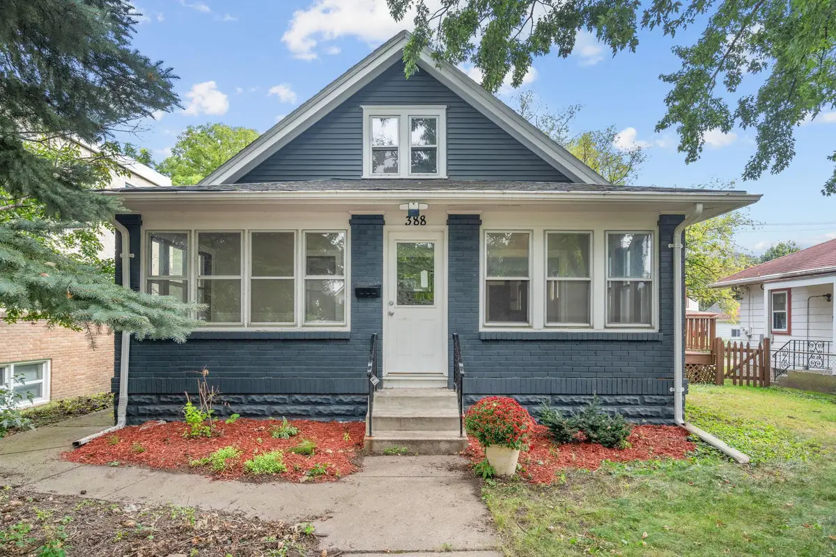 388 Snelling Avenue S, Saint Paul, MN 55105 - #1