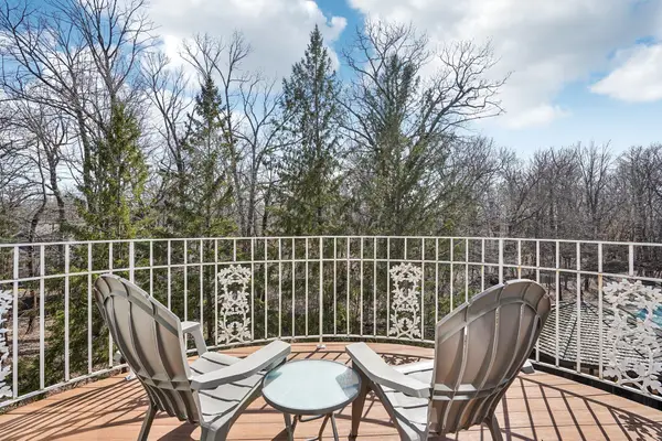 8621 Basswood Road #32, Eden Prairie, MN 55344