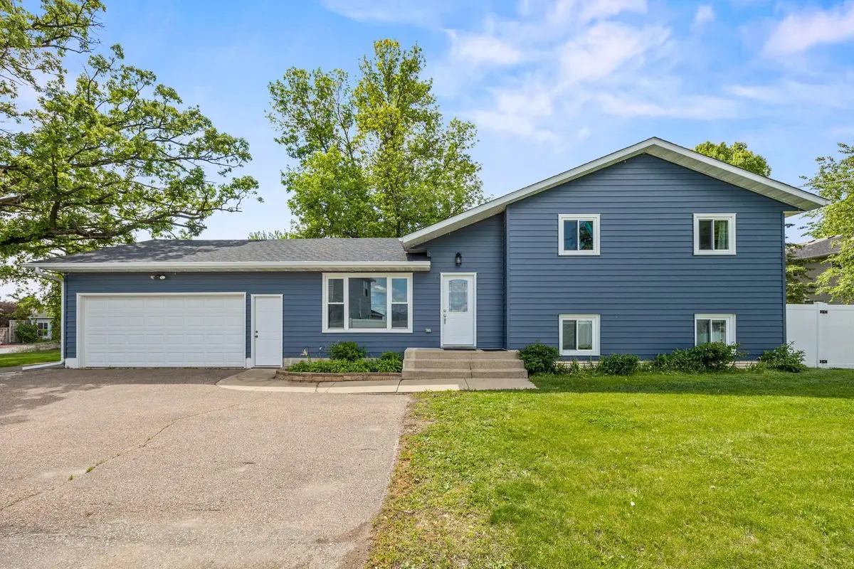 703 7th Street N, Montrose, MN 55363 - Image #1