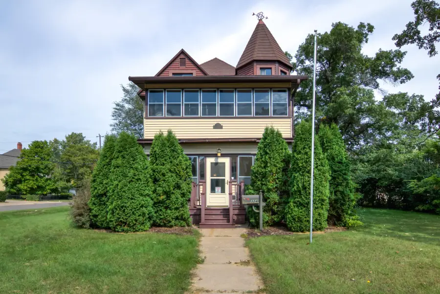 324 Coleman Street, Chippewa Falls, WI 54729 - Image #2