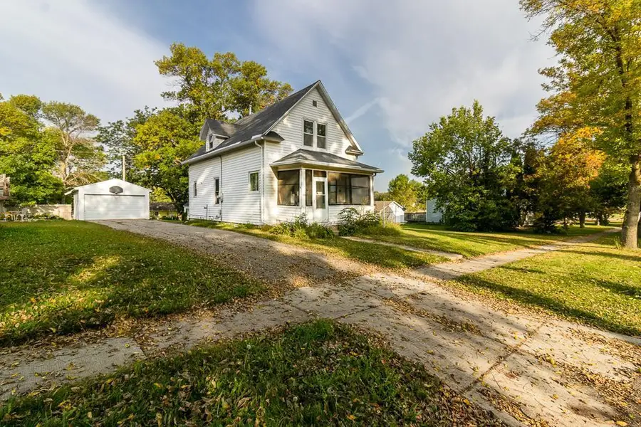 260 S Park Avenue, Le Center, MN 56057 - Image #2