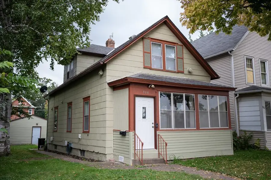 904 Jessamine Avenue E, Saint Paul, MN 55106 - Image #2