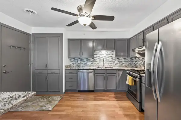 3740 Gershwin Avenue N, Oakdale, MN 55128