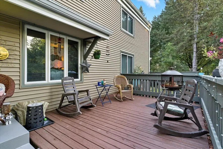 4880 Grenwich Trail N, Oakdale, MN 55128 - Image #3