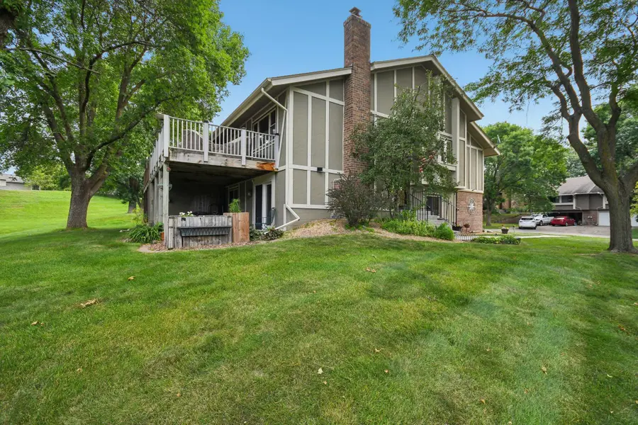 6800 Buckingham Court, Woodbury, MN 55125 - Image #3