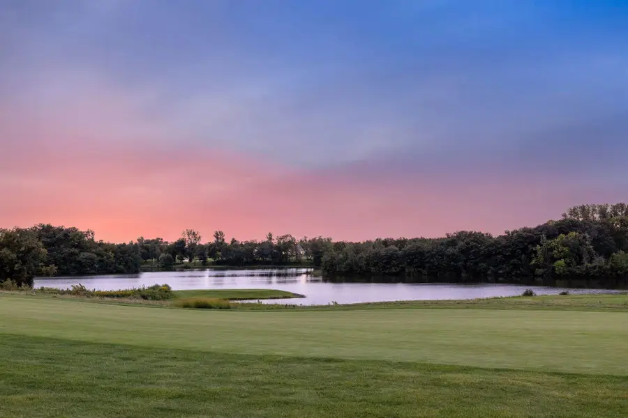 1820 Annika Drive N, Lake Elmo, MN 55042 - Image #2