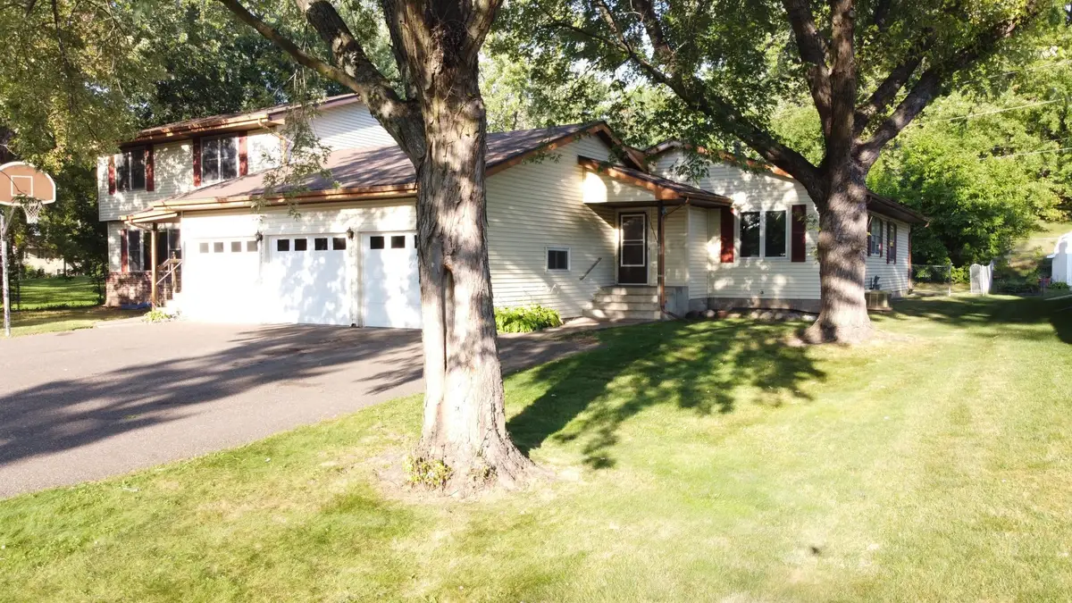 6864 8th Street Lane N, Oakdale, MN 55128 - Image #1