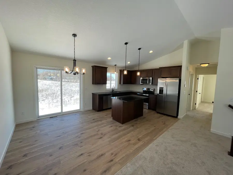 1437 34th Avenue Sw, Cambridge, MN 55008 - Image #2