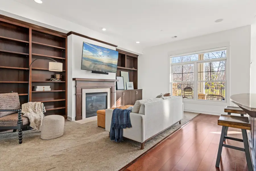 714 Linden Street, Mendota Heights, MN 55118 - Image #2