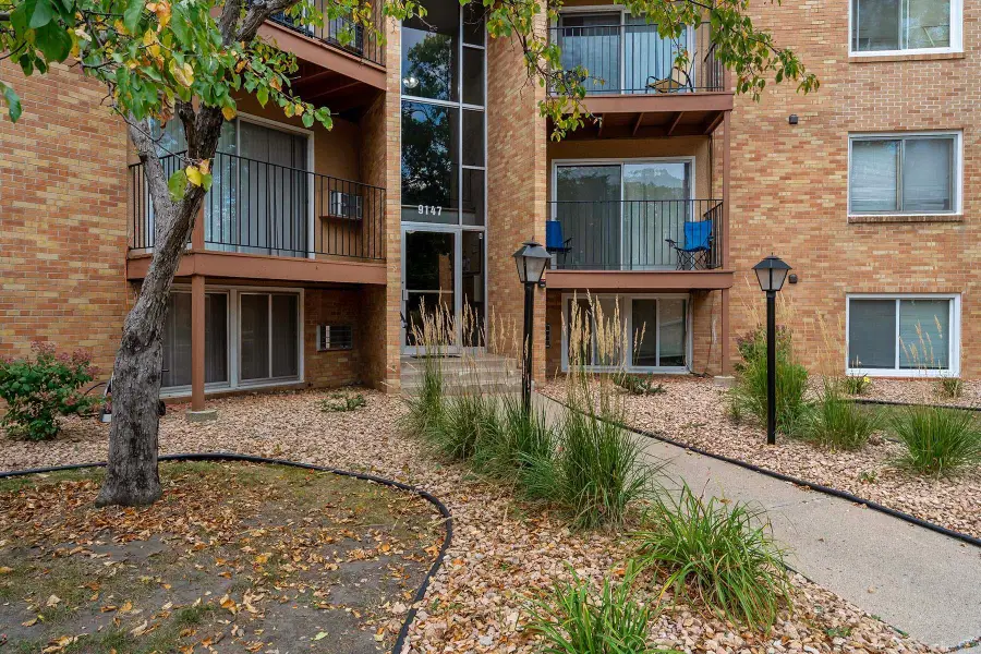 9147 Highway 55 #102, Golden Valley, MN 55427 - Image #2