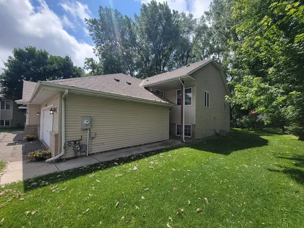 2729 Parkhaven Court N, Brooklyn Park, MN 55444
