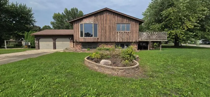503 Hawthorne Drive, Marshall, MN 56258 - Image #1