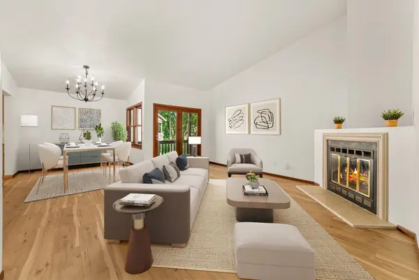 7019 W 110th Street Circle #15, Bloomington, MN 55438