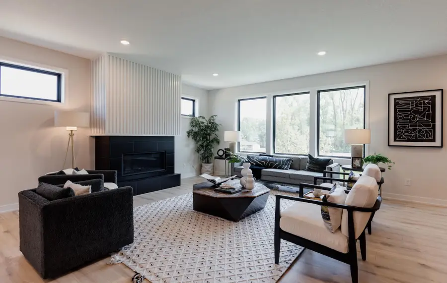 3729 Knightsbridge Ln N, Lake Elmo, MN 55042 - Image #2