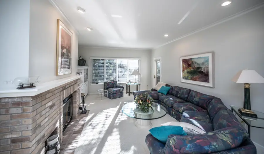 7709 Pondwood Drive, Edina, MN 55439 - Image #3