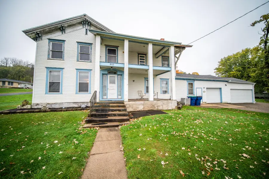 260 E 15th St, Saint Charles, MN 55972 - Image #2