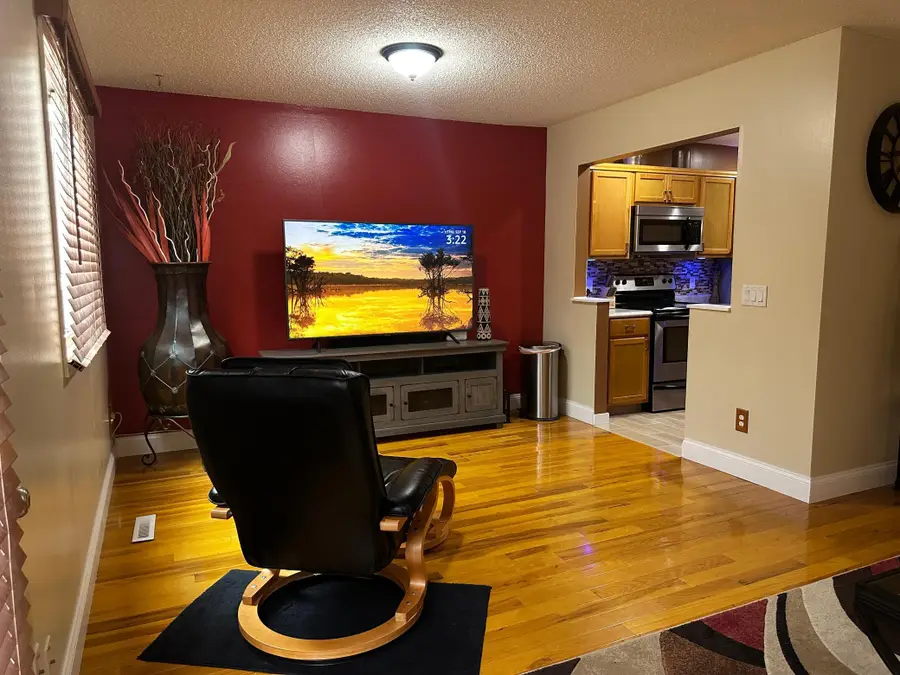 6823 Fremont Place N, Brooklyn Center, MN 55430 - Image #2