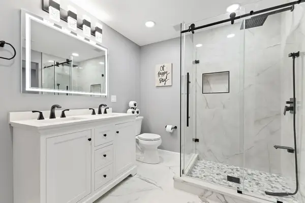 708 Brigadoon Circle, Shoreview, MN 55126