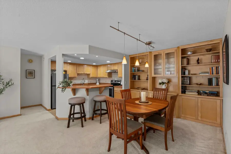 2885 Knox Avenue S #605, Minneapolis, MN 55408 - #2