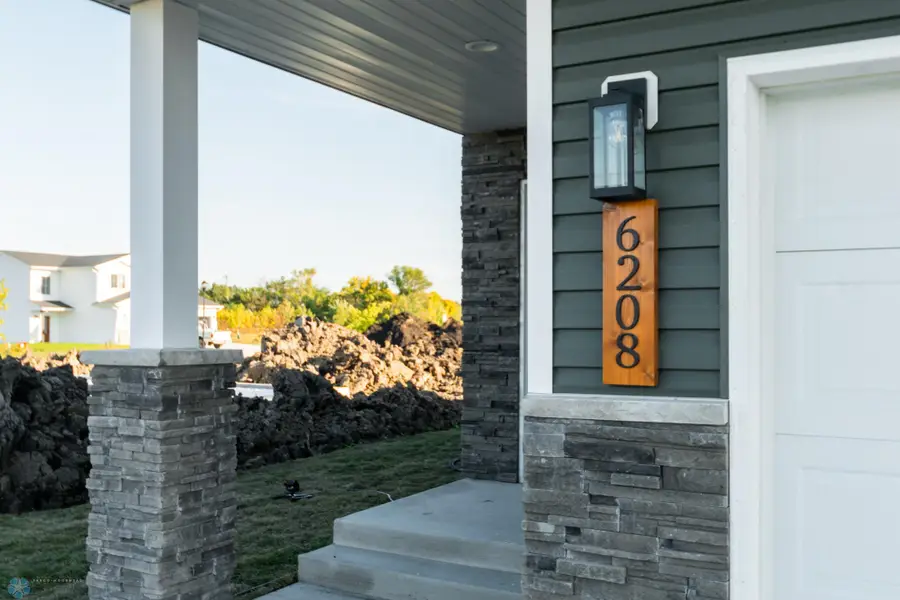 6208 86th Avenue S, Horace, ND 58047 - Image #3