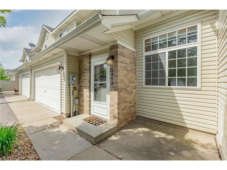 8878 Spring Lane, Woodbury, MN 55125 - Image #2