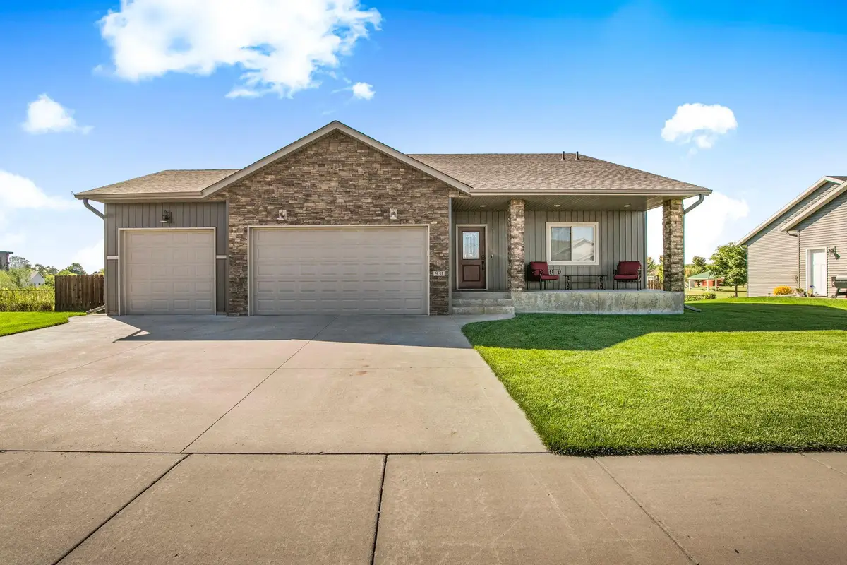 931 Waters Edge Circle, Avon, MN 56310 - Image #1