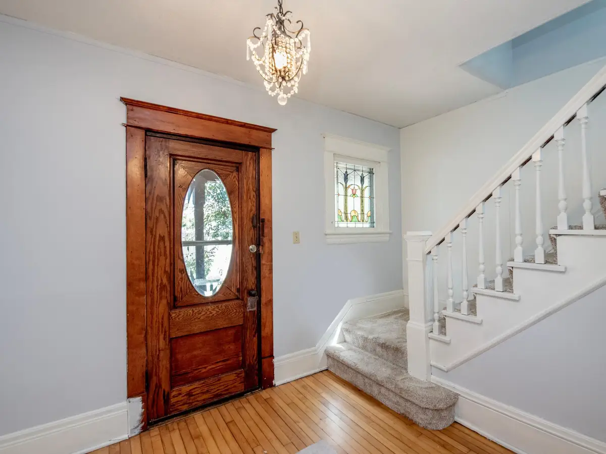 196 Baker Street E, Saint Paul, MN 55107 - Image #1