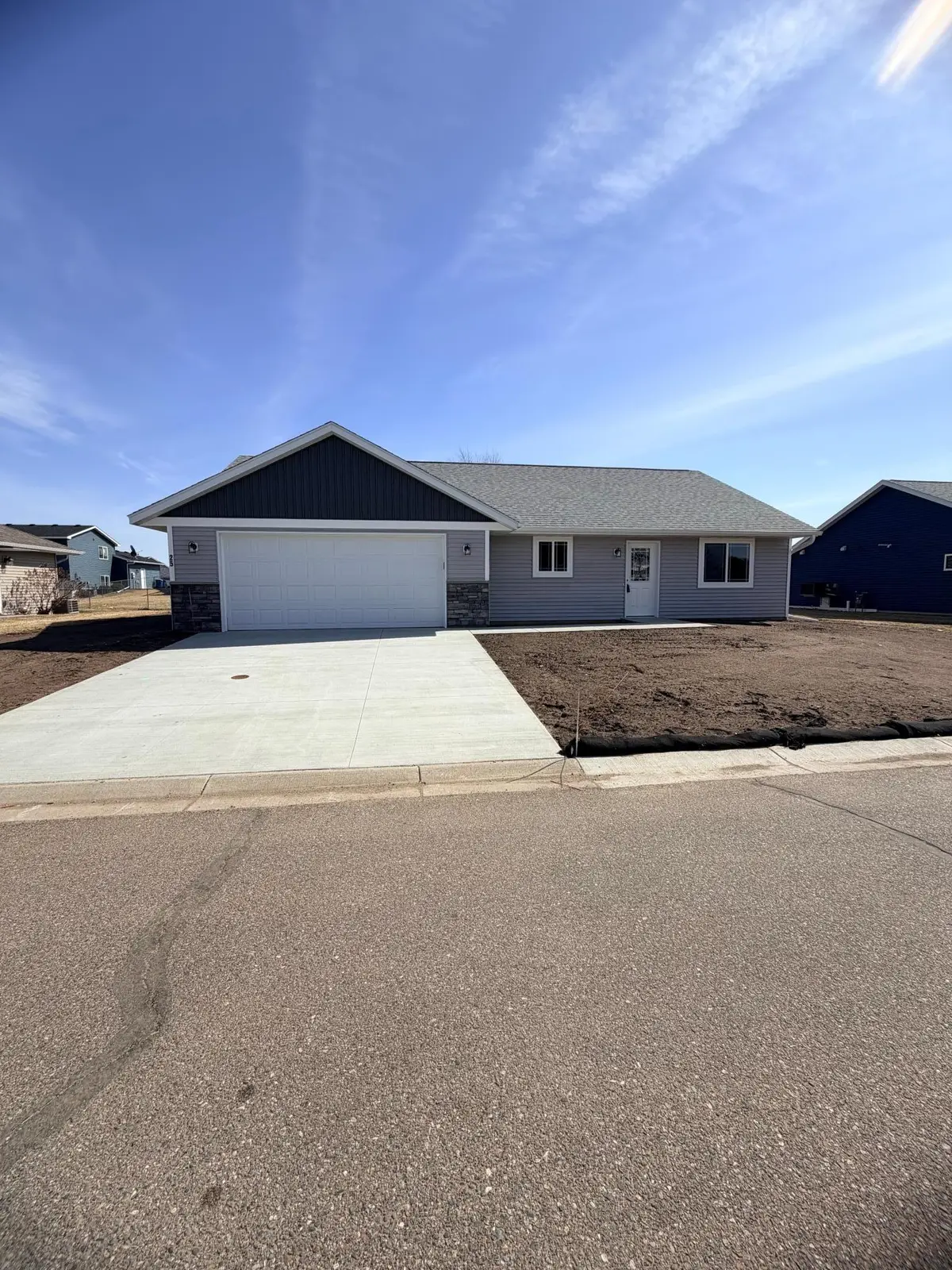 425 4th Avenue Se, Saint Joseph, MN 56374 - #1