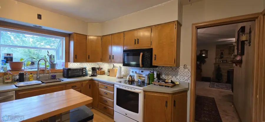 359 3rd Street Nw, Valley City, ND 58072 - Image #3