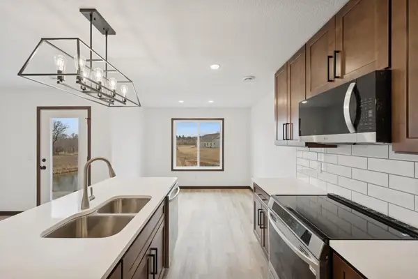 18050 Walnut Circle, Big Lake, MN 55309