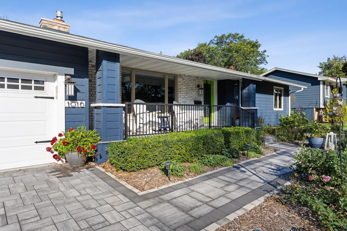 1016 Van Buren Street S, Shakopee, MN 55379 - #1