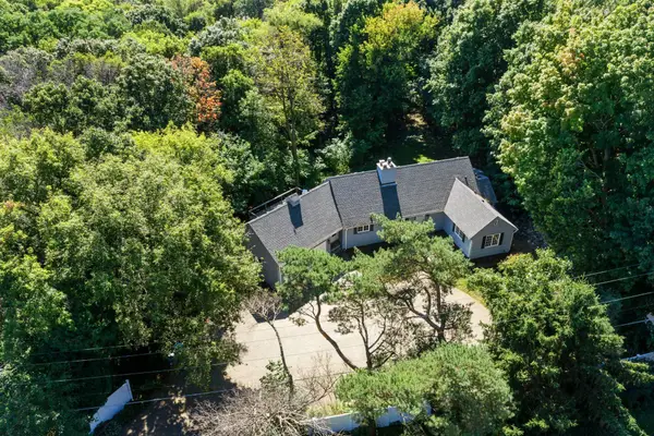 18505 Minnetonka Boulevard, Deephaven, MN 55391