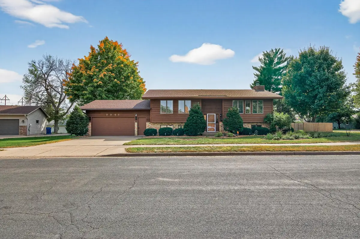 9941 Oakland Avenue S, Bloomington, MN 55420 - Image #1