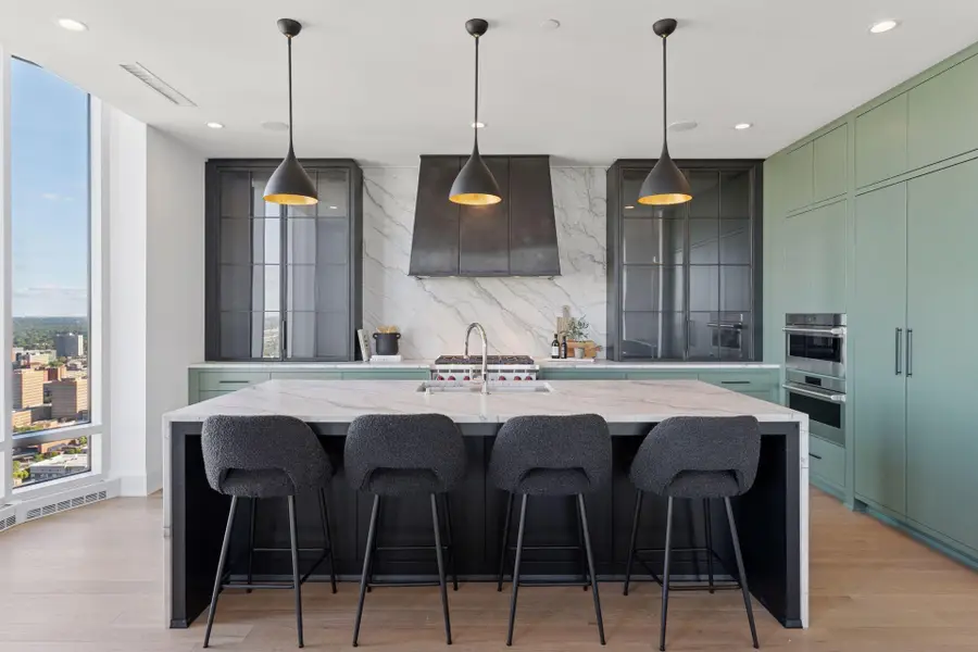 1111 W River Parkway #35C, Minneapolis, MN 55415 - Image #2