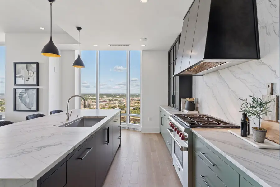 1111 W River Parkway #35C, Minneapolis, MN 55415 - Image #3