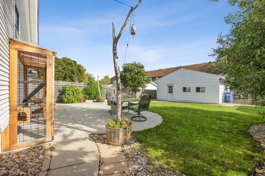 727 Oak Street N, Fargo, ND 58102 - Image #3