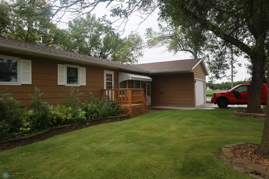 738 6th Street S, Breckenridge, MN 56520 - Image #3