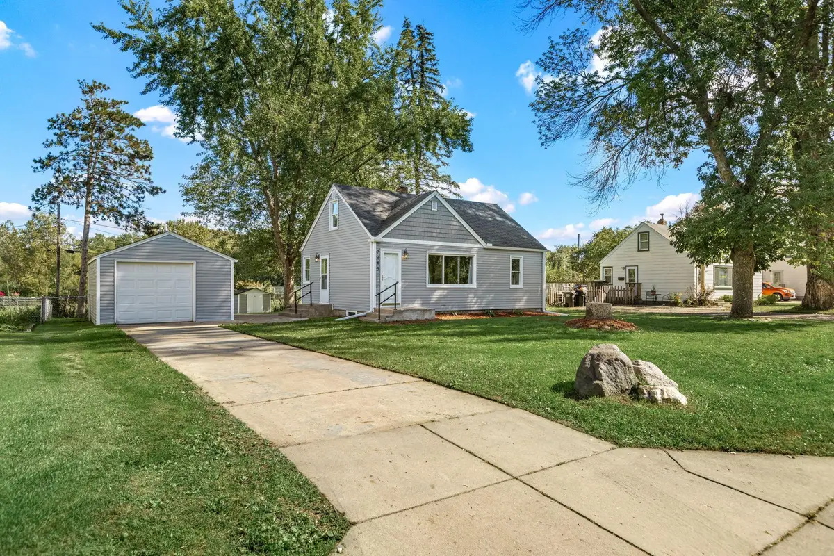 7943 Greenfield Avenue, Mounds View, MN 55112 - Image #1