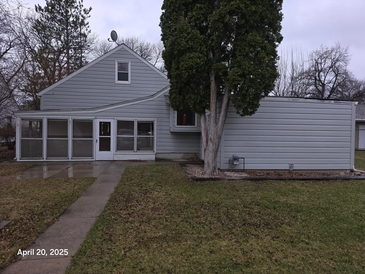 805 N Renville Street, Winthrop, MN 55396 - Image #1
